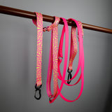 Hands - free Leash – Neon Pink - Taiga