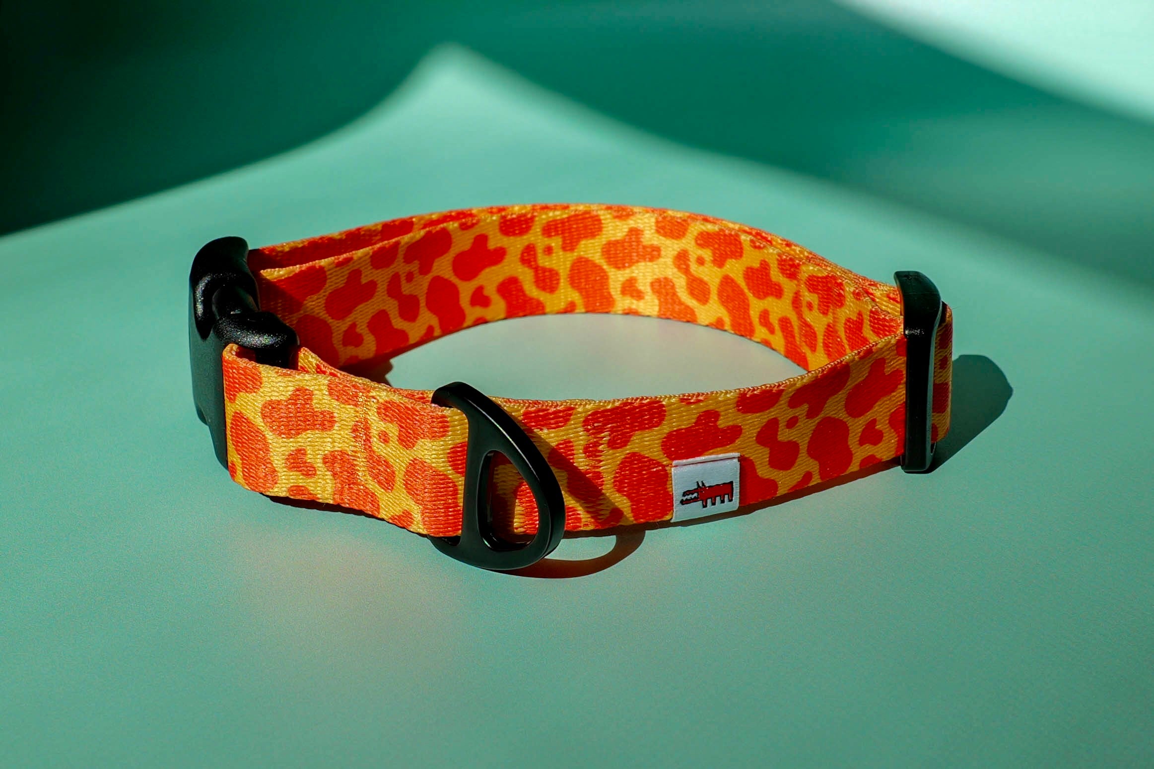 Patterned Collar – Neon Orange - Taiga